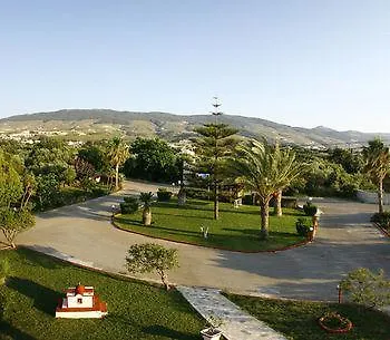 Sandy's & Log-villas Kosz