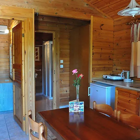 Sandy's & Log-villas Apartmanhotel