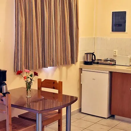 Sandy's & Log-villas 2* Kos-stad