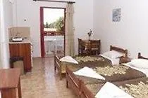 شقة فندقية Sandy's & Log-villas