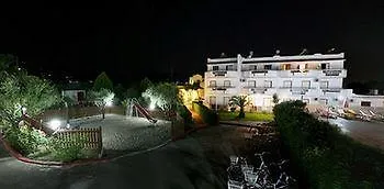 شقة فندقية Sandy's & Log-villas