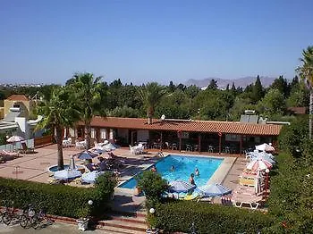 Sandy'S Studios Apartments & Log-Villas 2*