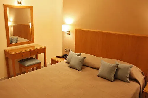 شقة فندقية Sandy's & Log-villas 2*