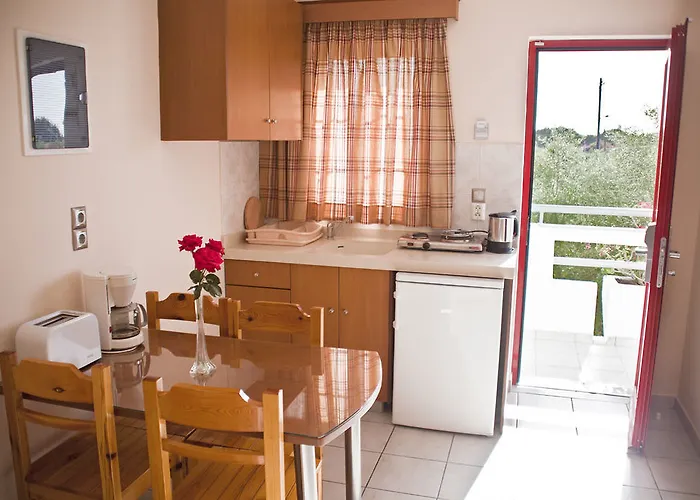 شقة فندقية Sandy's & Log-villas