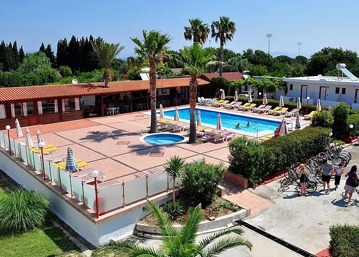 Sandy'S Studios Apartments & Log-Villas