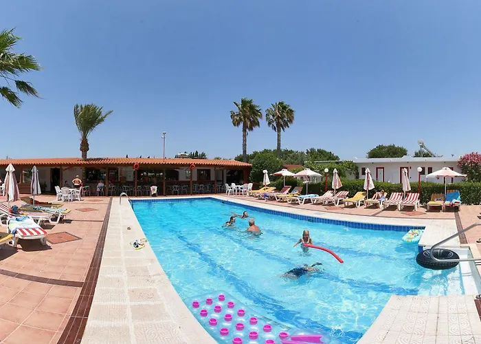 Sandy'S Studios Apartments & Log-Villas 2*