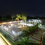 Sandy'S Studios Apartments & Log-Villas 2*