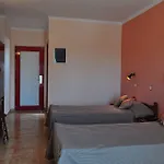 Sandy'S Studios Apartments & Log-Villas 2*