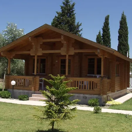 Lägenhetshotell Sandy'S Studios Apartments & Log-Villas