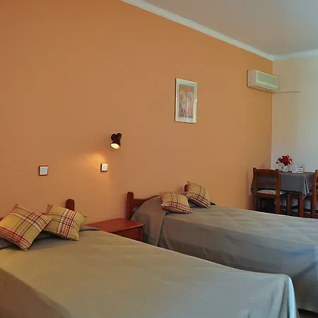 Lägenhetshotell Sandy'S Studios Apartments & Log-Villas