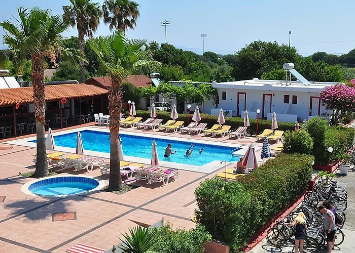 Sandy's & Log-villas Kosz