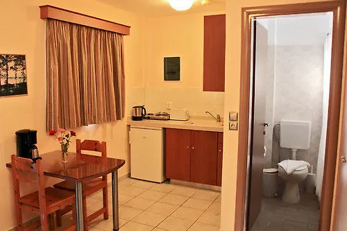 Apartmanhotel Sandy's & Log-villas Kosz