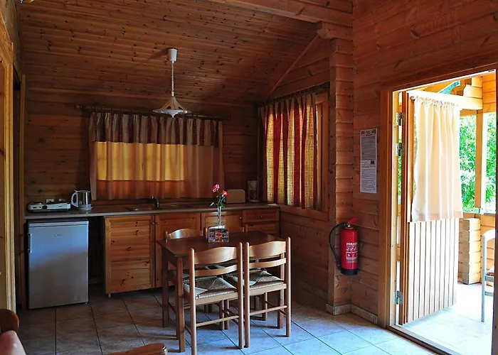 Apartmanhotel Sandy's & Log-villas 2*